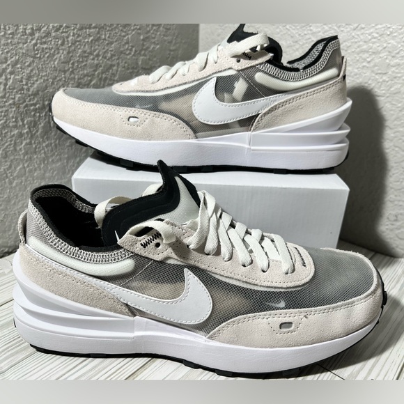 Nike Men's Waffle One sneakers running Shoe summit white size 8 DA7995-100 - Picture 1 of 13